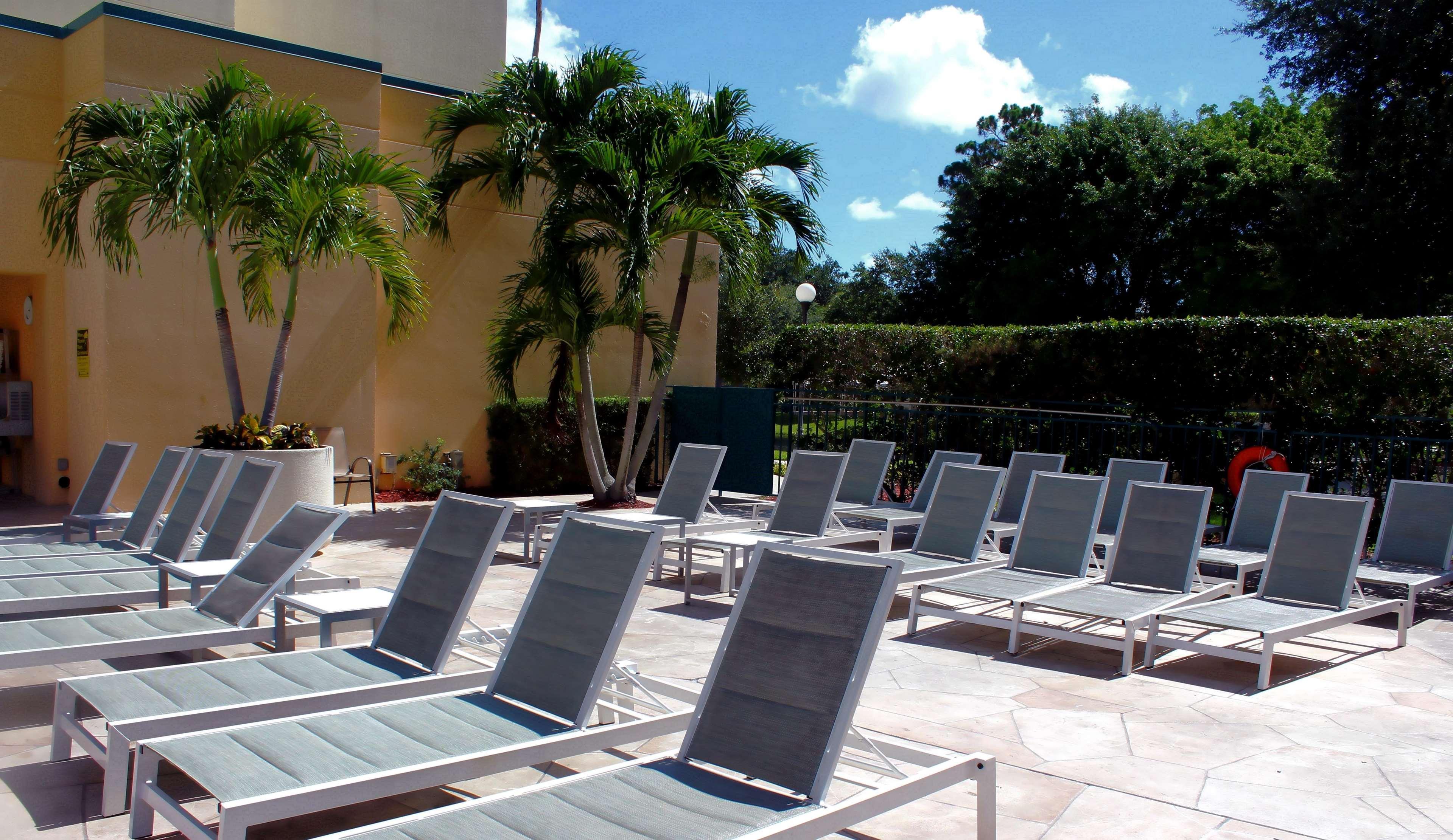 Hilton Hotel 3*