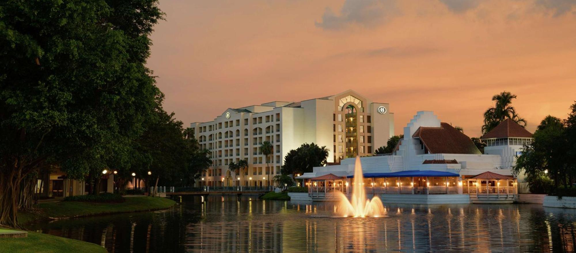 Hilton Hotel 3*